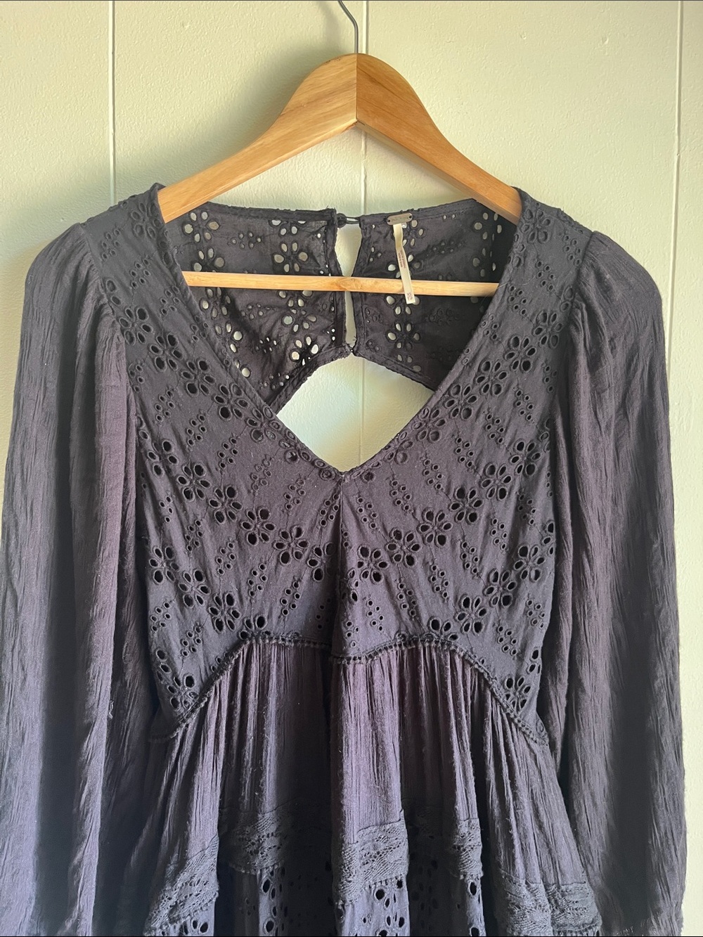 Free People Mockingbird Boho Black Cottagecore Eyelet Tiered Maxi Dress Sz XS - Picture 8 of 15
